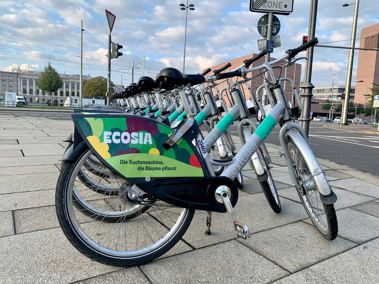 “Green” search engine stands out – thanks to bicycle advertising