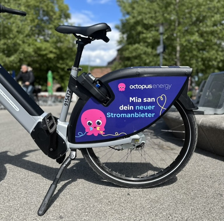 Octopus Kampagne auf myRadl Fahrrädern in München AdPanel